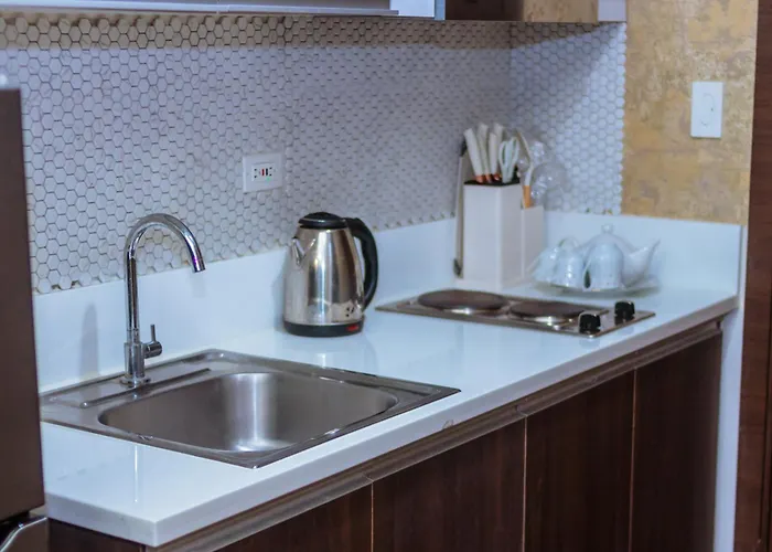 Boutique Air Retreat Relax Laugh Swim Gym Car Park 1767 Apartment Manila