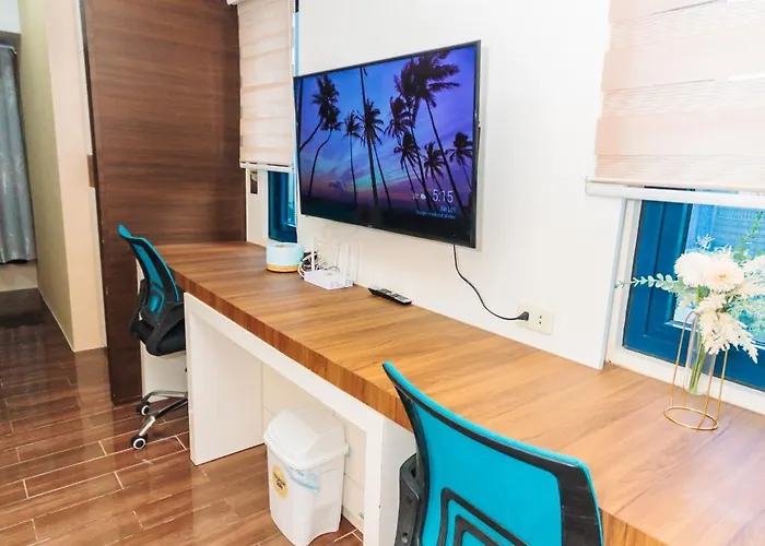 Boutique Air Retreat Relax Laugh Swim Gym Car Park 1767 Apartment