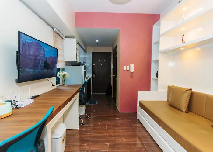 Boutique Air Retreat Relax Laugh Swim Gym Car Park 1767 *