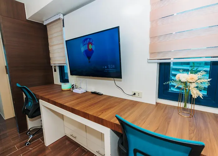 Apartment Boutique Air Retreat Relax Laugh Swim Gym Car Park 1767 *