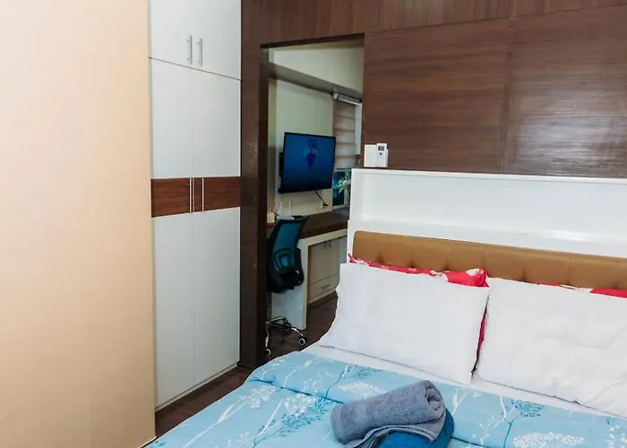 Apartment Boutique Air Retreat Relax Laugh Swim Gym Car Park 1767 Manila