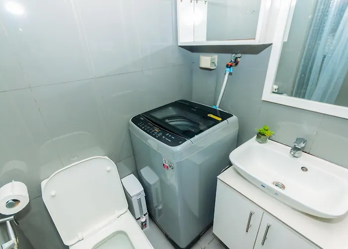 Boutique Air Retreat Relax Laugh Swim Gym Car Park 1767 Apartment