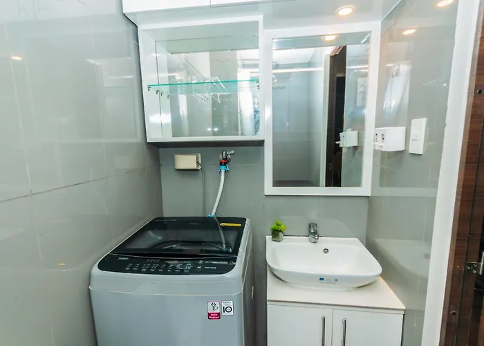 Boutique Air Retreat Relax Laugh Swim Gym Car Park 1767 Apartment *