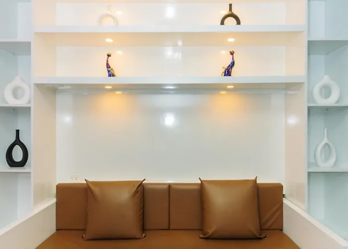 Apartment Boutique Air Retreat Relax Laugh Swim Gym Car Park 1767 Manila