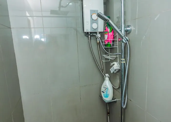 Apartment Boutique Air Retreat Relax Laugh Swim Gym Car Park 1767 Manila