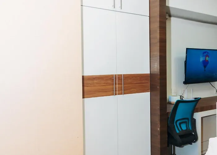 Boutique Air Retreat Relax Laugh Swim Gym Car Park 1767 Apartment Manila